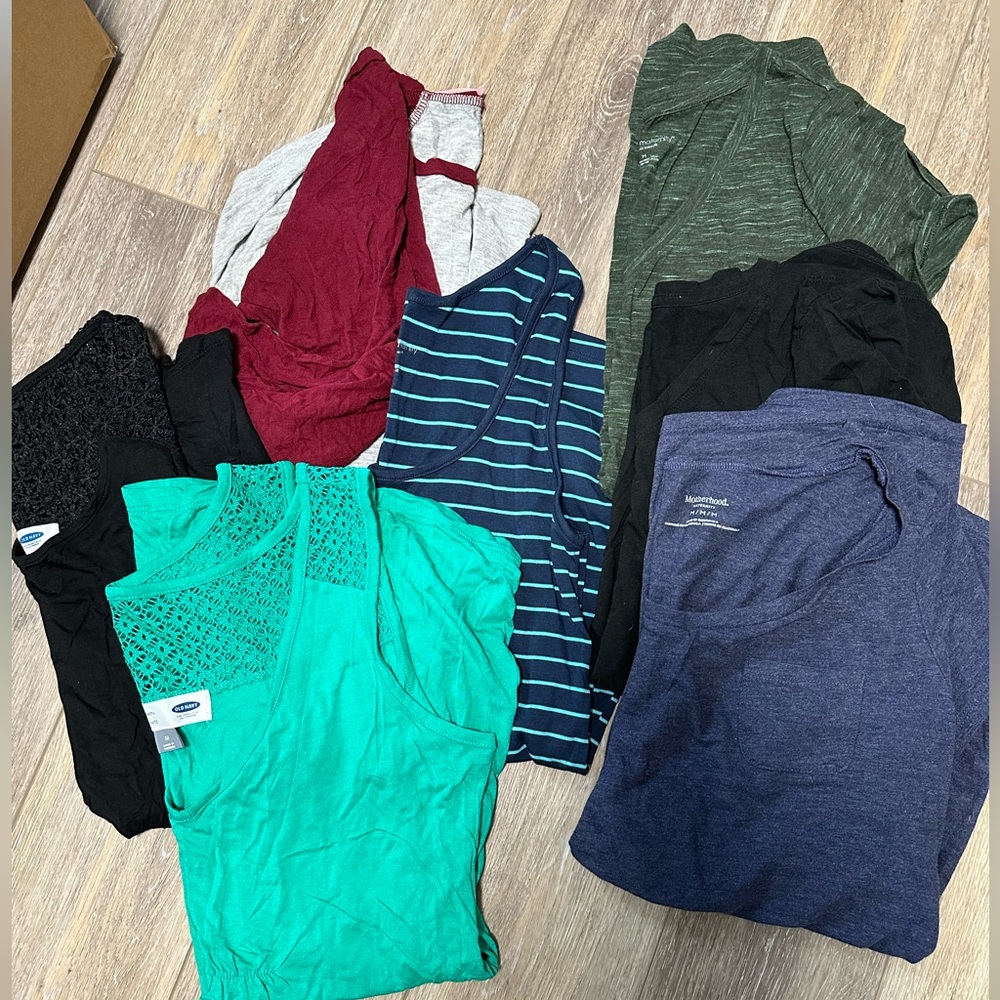Maternity Top Bundle - size M